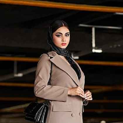 هنرجوی آرایشگری